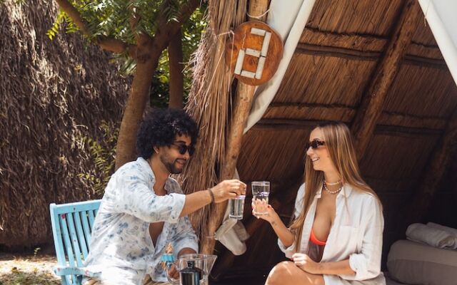 AMALIFE Beach Club & Hotel