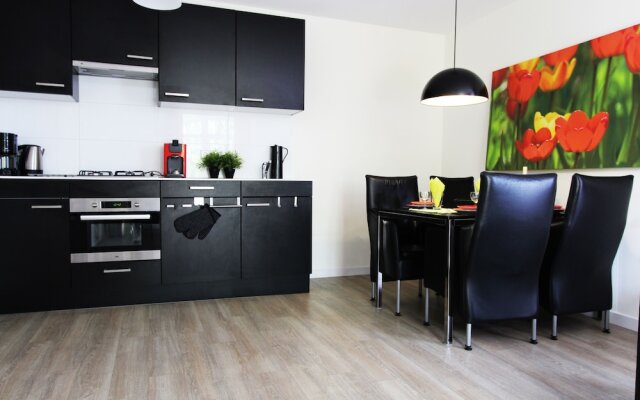 Stunning 2-bed Apartment in Egmond aan Zee Mantelm