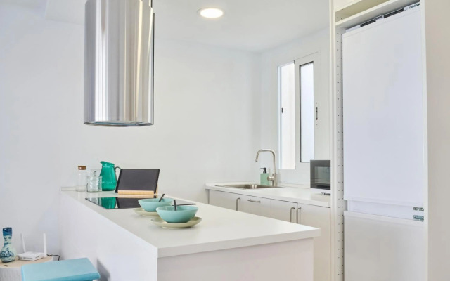 Lovely 2 bedroom apartment with terrace