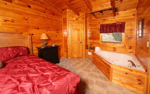 Snow Bear - Two Bedroom Cabin
