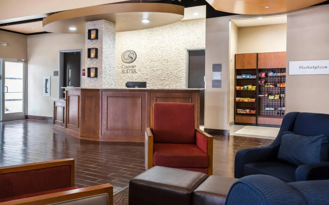 Comfort Suites University
