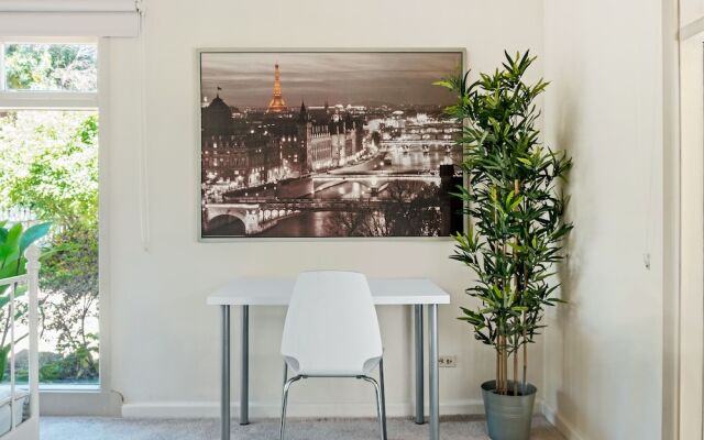 Roomerang at Massey St