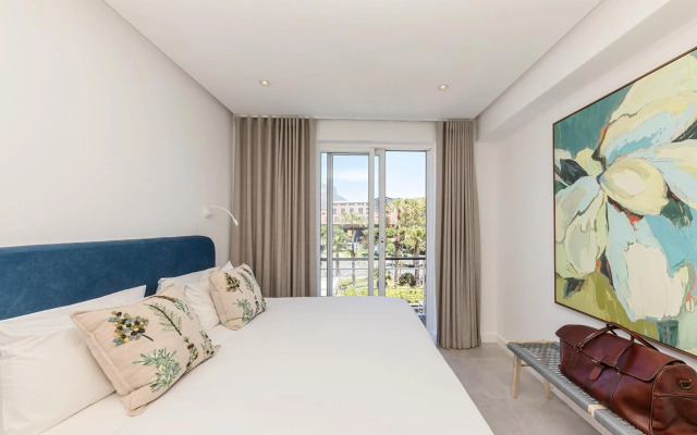 Апарт-отель Waterfront Village