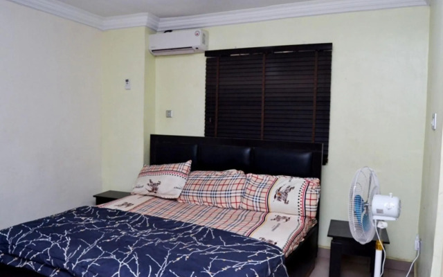 Unique Didis Royal Hotel & Suites