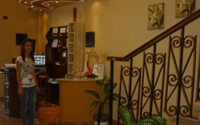 Hotel Nais