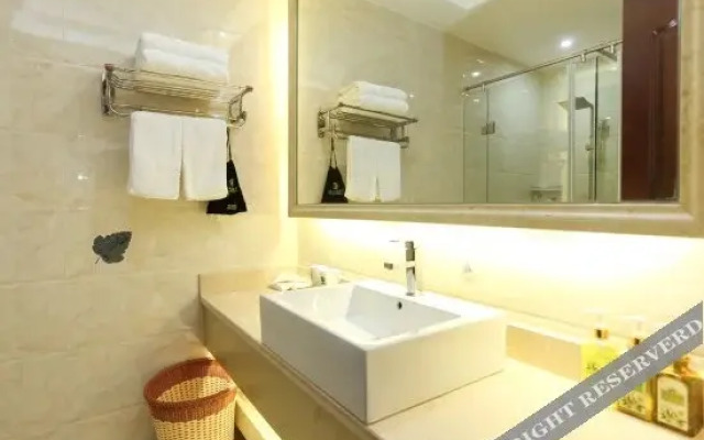 Changzhou Venice Hotel (Zhongwu Square Store)