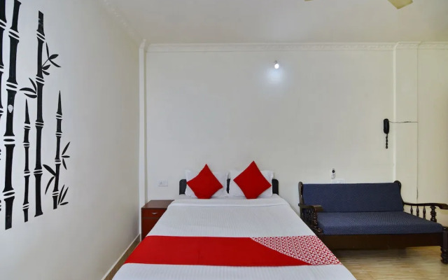 OYO 833 Hotel Prince Santosh Holiday Homes