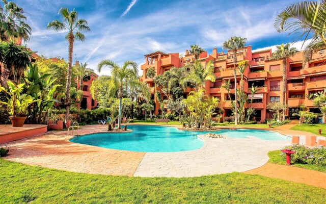 Beachside Apartment Marbella SR