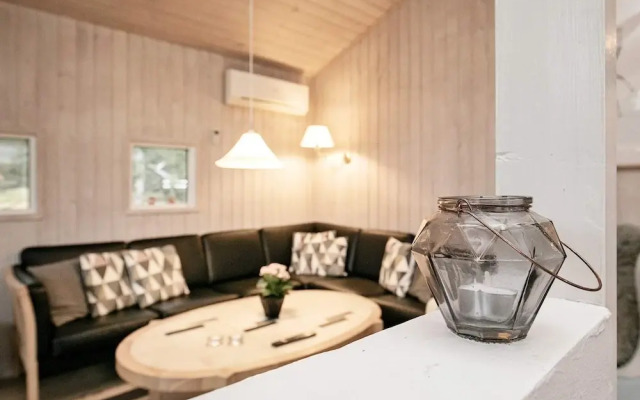 8 Person Holiday Home in Blavand