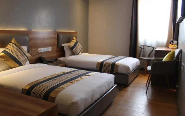 Raha Suites