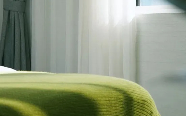 Nothing but Xiaoyin·Seaside Huanhaiguanshan Leisure Holiday Meisu (Bohai Caicun Branch)