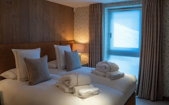 Silverstone by Alpine Resorts