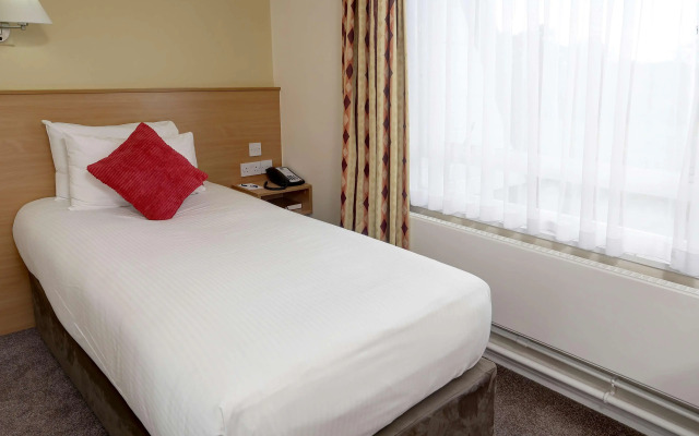 Tillington Hall Hotel