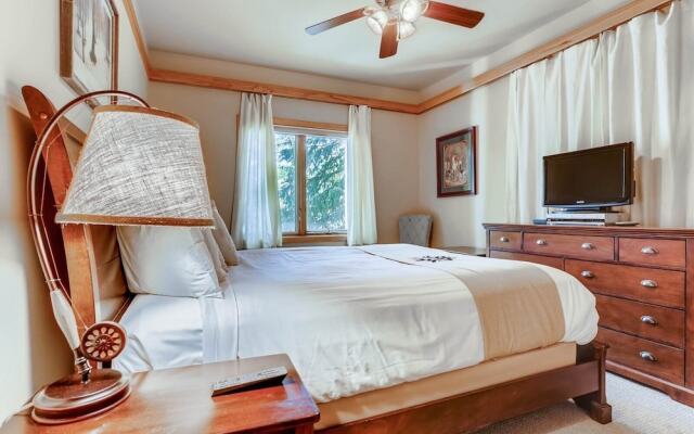 Ski In 3 Bedroom at Chateaux Dumont Keystone