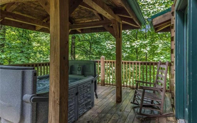 Big Bear 2 - Five Bedroom Cabin