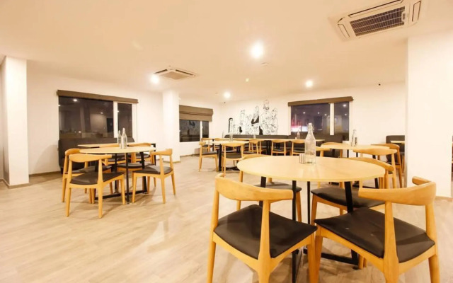 Rajdhani Residency by OYO Rooms