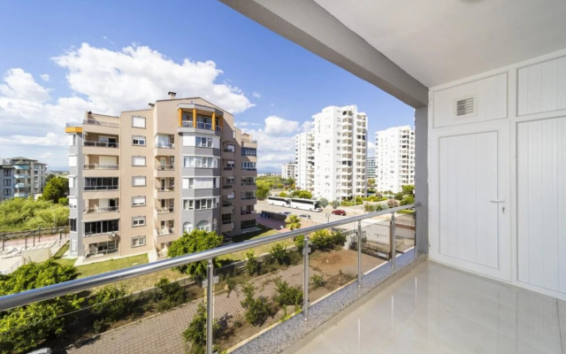 Flat with Walking Distance to Beach in Antalya