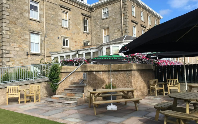 Laichmoray Hotel