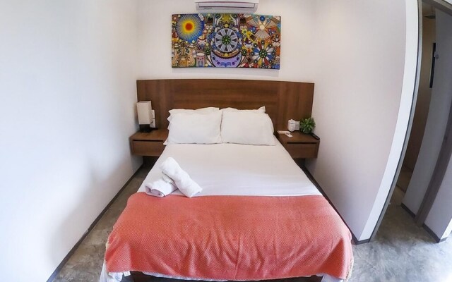 El Peque o Private Condo Pool Rooftop Lounge