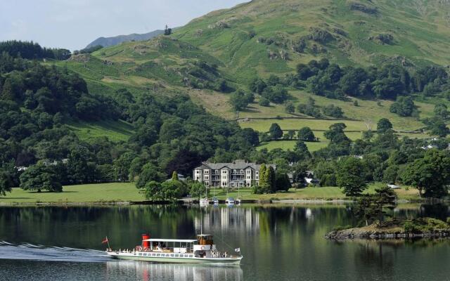 The Inn On The Lake