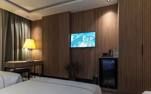 Hill Hotel