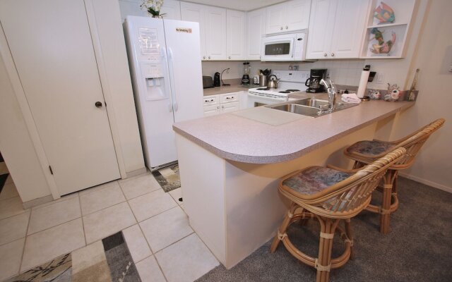 Chateaux 208 Apartment