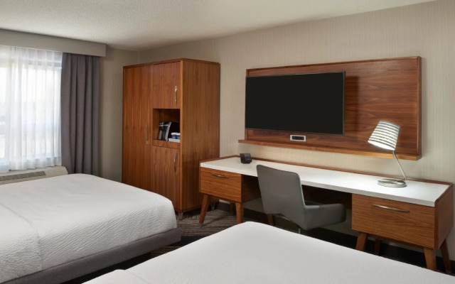 Four Points by Sheraton Vaughan