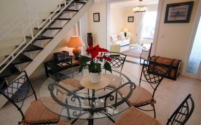 Sama Calero Lvc253701