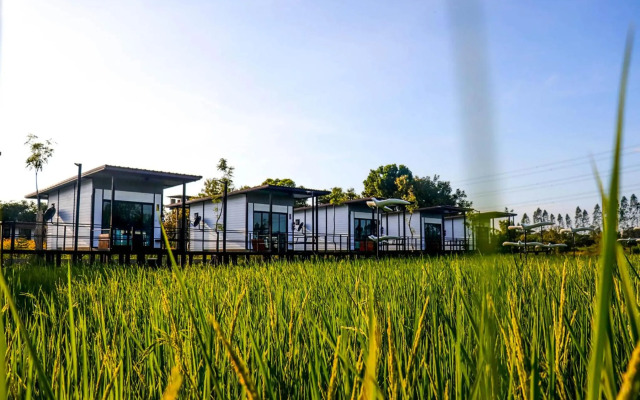 Mae On Village Resort