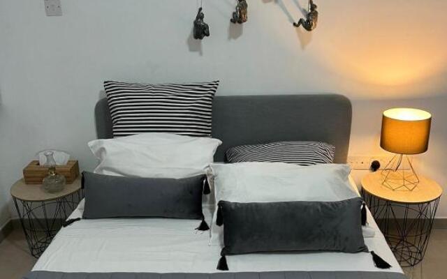 HESTIA: Downtown Nicosia studio with 1 double bed
