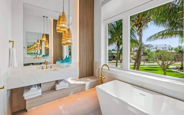 Sandbar Social in Siesta Key