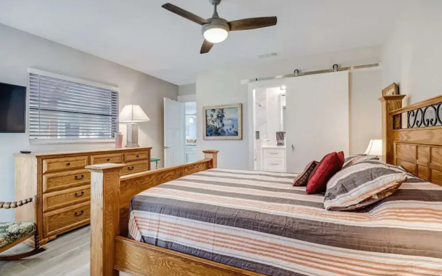 4836/4838 Esplanade St B-pool