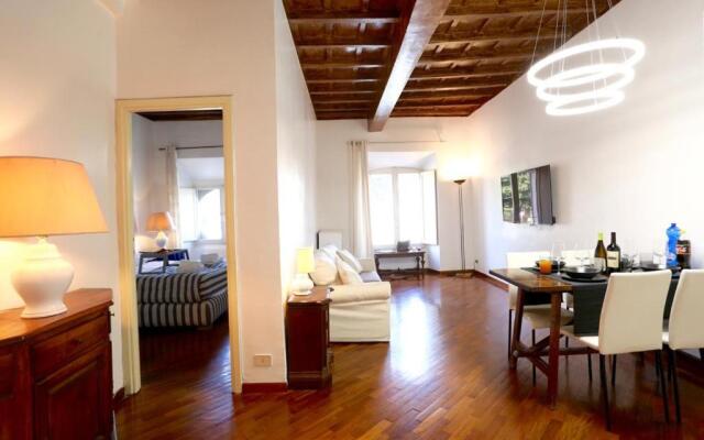 PLAZA SUITE Collection