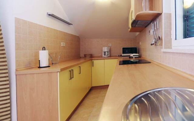 Charming Holiday Home in Dubrovnik With a Balcony