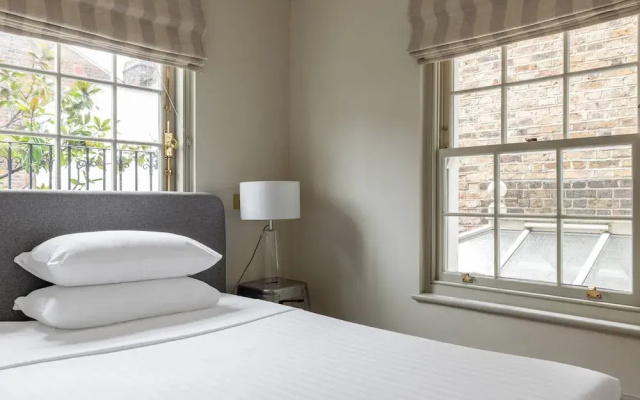 Kensington Place IV by Onefinestay