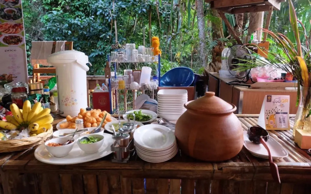 Phupha Varee Boutique Resort