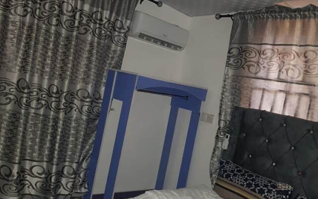 Lagos - 1bed - Sleeps 2 - Aircon - Free Parking