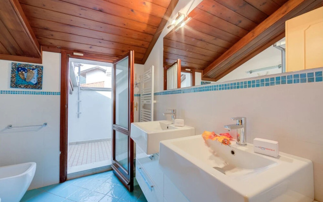 Cosy Loft 500m From Sea