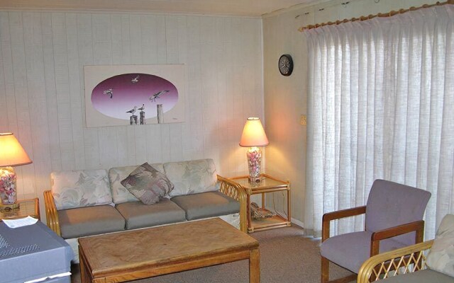 Gullway 2816 3 Br townhouse by RedAwning