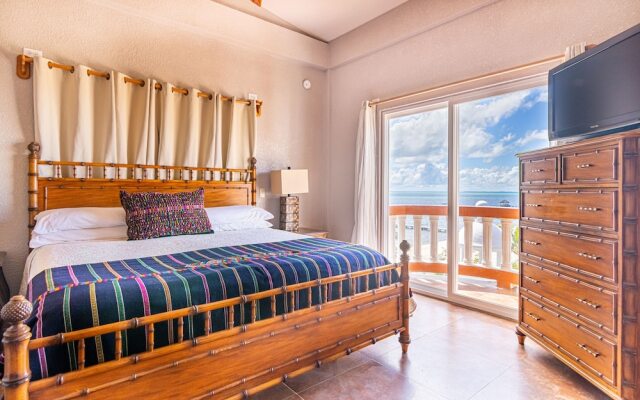 Lighthouse Beach Villas