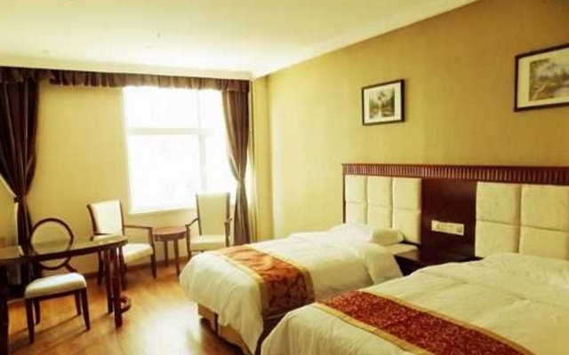 GreenTree Inn Chengde Luanping Luanyang Road Xiangyuan Road Express Hotel – Guest Rooms – Chengde