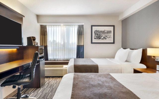 Microtel Inn & Suites by Wyndham Mont Tremblant