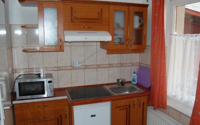 Zách Klára utcai Apartman