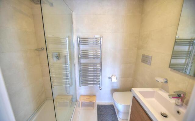 Spacious maisonette with spectacular views IBRI1-1