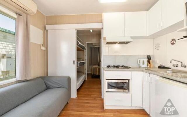 Sunset Top Tourist Park