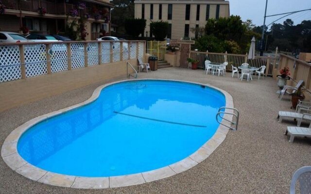 Rodeway Inn near Downtown Monterey