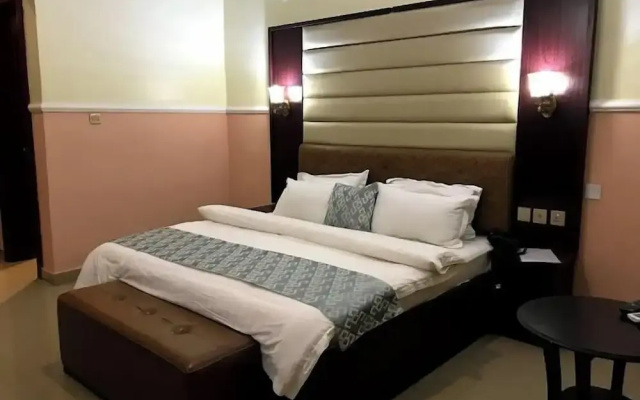 Vertex- View Hotel and Suites