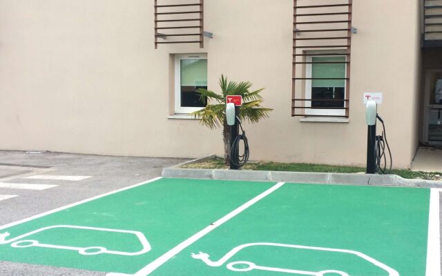 ibis Manosque Cadarache