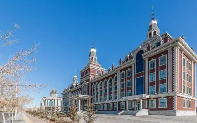 Manzhouli Jinlongquan Hotel (Zhayanuoer Museum)