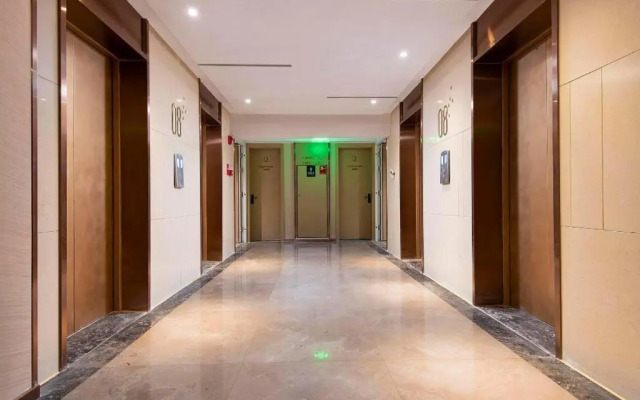 Ji Hotel (Kunming Joy City Store)